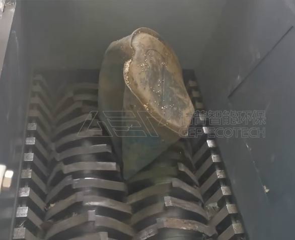 塑料桶破碎機(jī)處置項(xiàng)目現(xiàn)場(chǎng)視頻